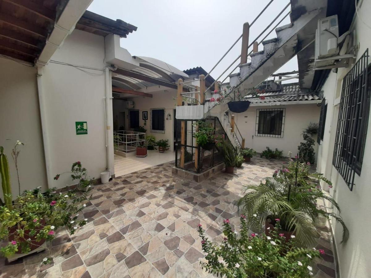 Hotel Anita Puerto Berrio Exterior photo